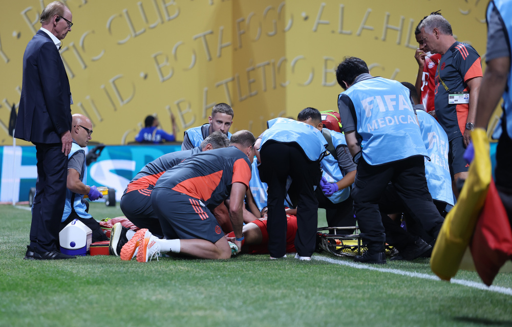 九游游戏下载官网巴黎圣日耳曼巨星伤愈复出即破门,全场球迷沸腾,经营城市程序部分.